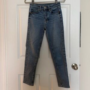 American Eagle Outfitters Skinny Jeans in Faded Blue